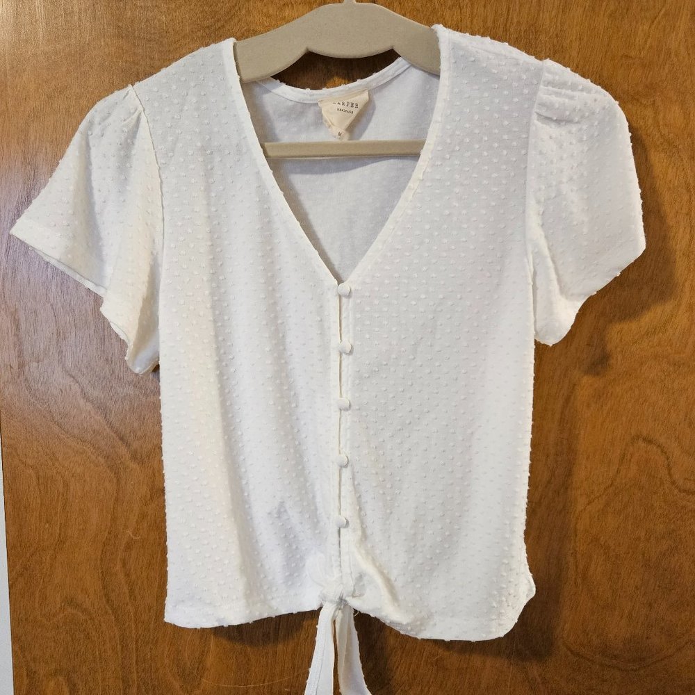 Harper Heritage - from Francesca's -  White Short Sleeve Top
